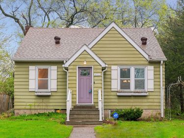 4721 Lakeview Avenue N, Brooklyn Center, MN 55429