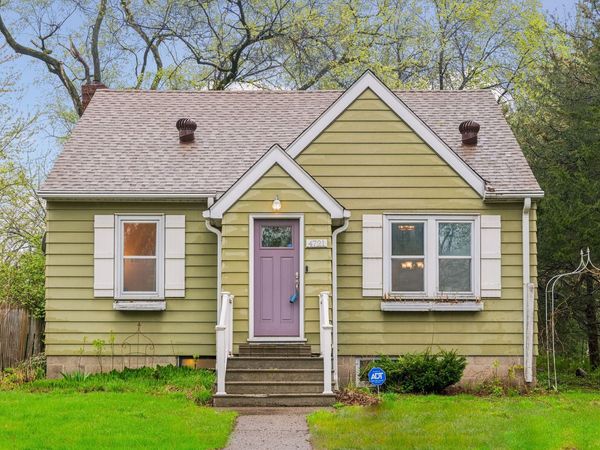 4721 Lakeview Avenue N, Brooklyn Center, MN 55429