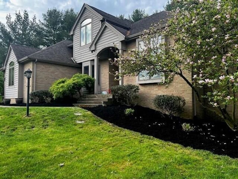 117 Glyn Tawel Drive , Granville, OH 43023 Photo 2