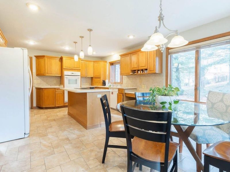 117 Glyn Tawel Drive , Granville, OH 43023 Photo 6