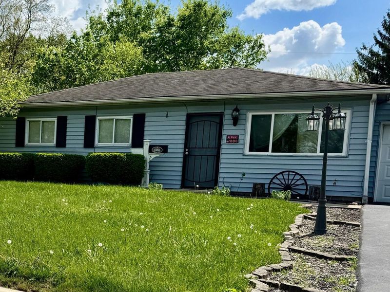5285 Zimmer Drive, Columbus, OH 43232 Photo 1