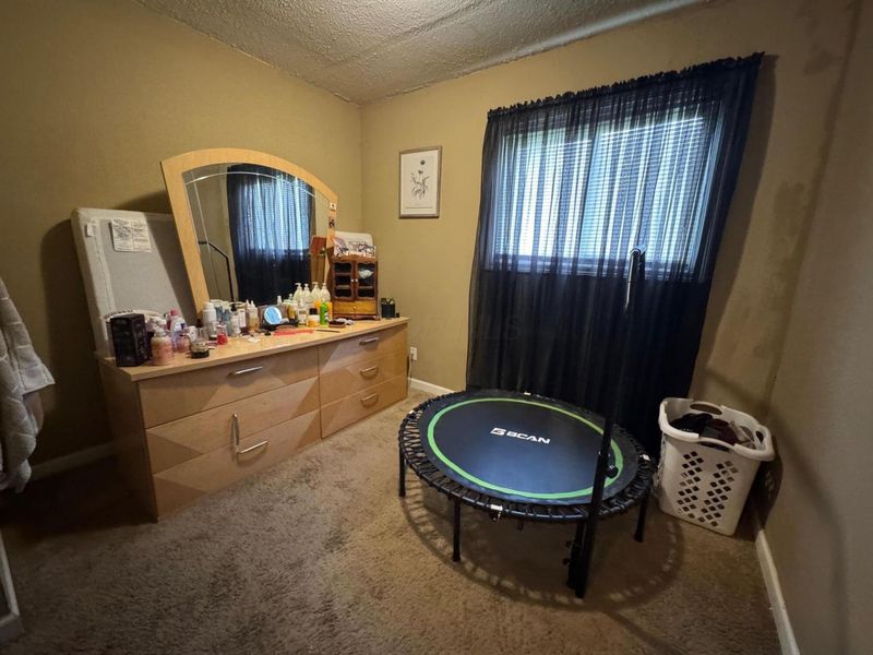 5285 Zimmer Drive, Columbus, OH 43232 Photo 7