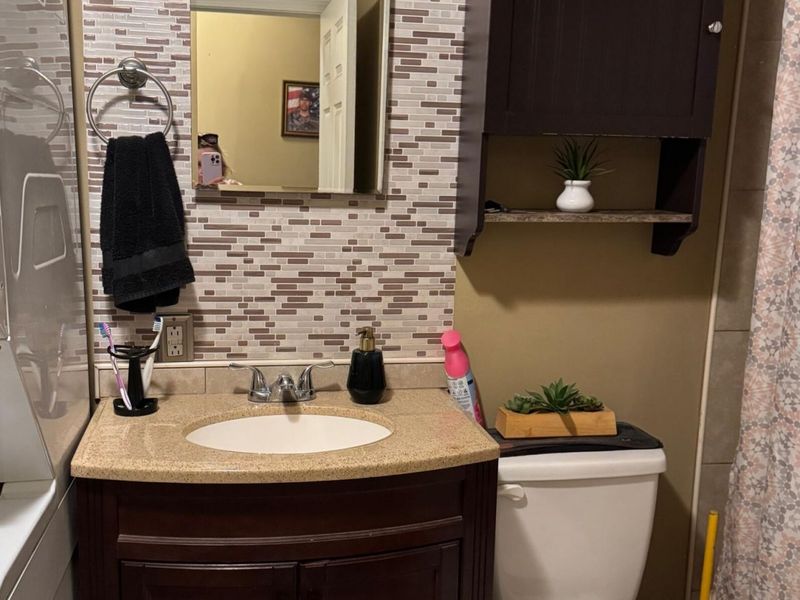 5285 Zimmer Drive, Columbus, OH 43232 Photo 9