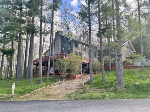 714 Natchez Lane, Hide A Way Hills, OH 43107