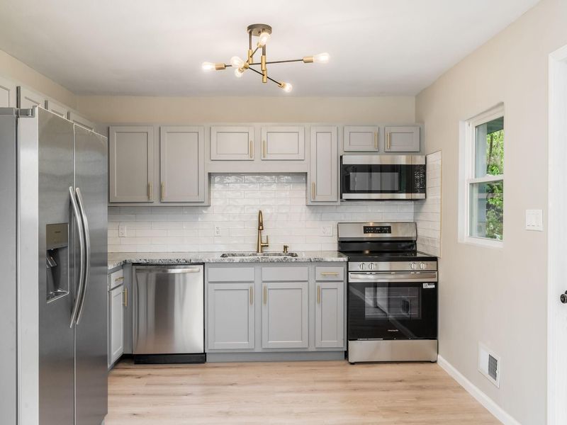 2906 Ashby Road , Columbus, OH 43209 Photo 15