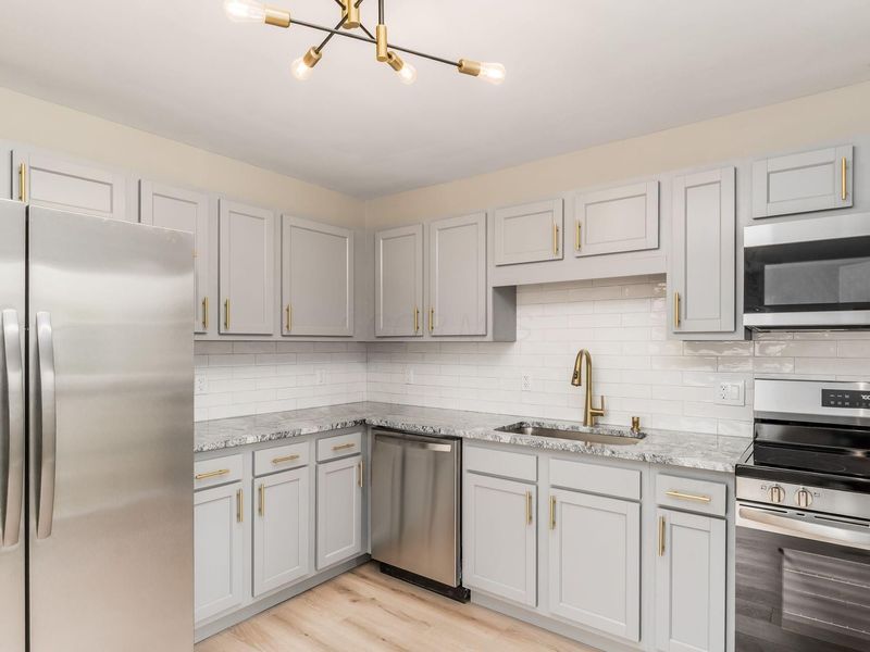 2906 Ashby Road , Columbus, OH 43209 Photo 17