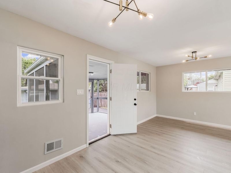 2906 Ashby Road , Columbus, OH 43209 Photo 18