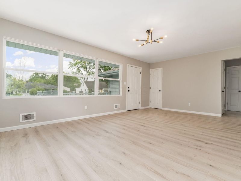 2906 Ashby Road , Columbus, OH 43209 Photo 9