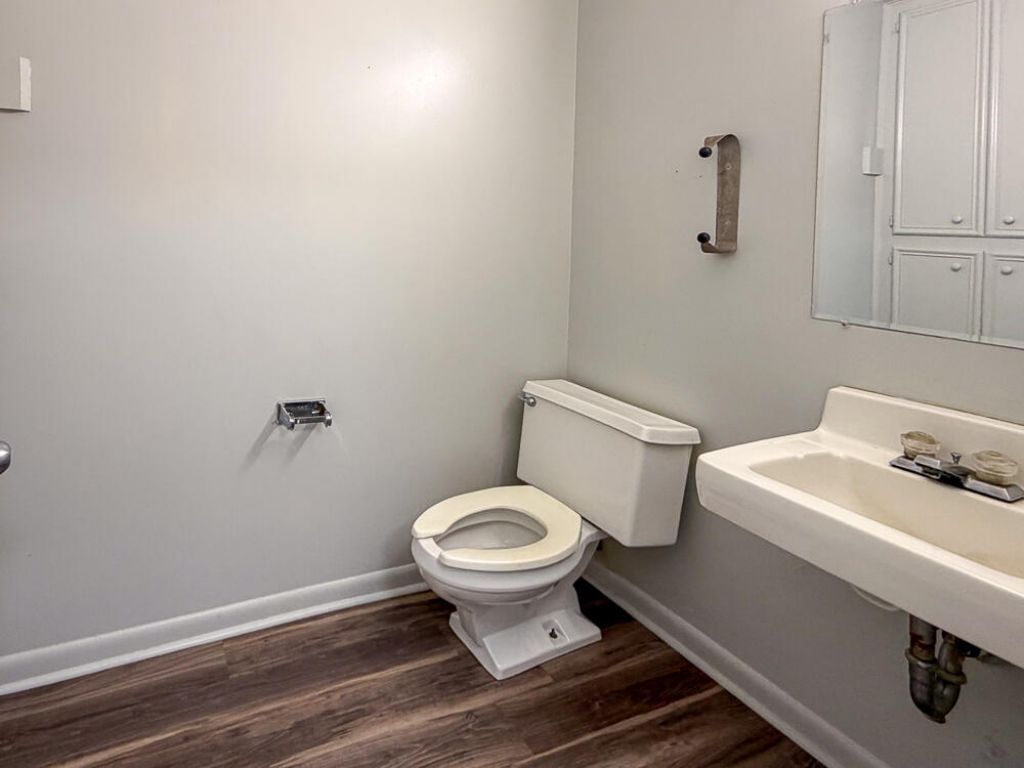 44 Markfield Drive  Photo 20