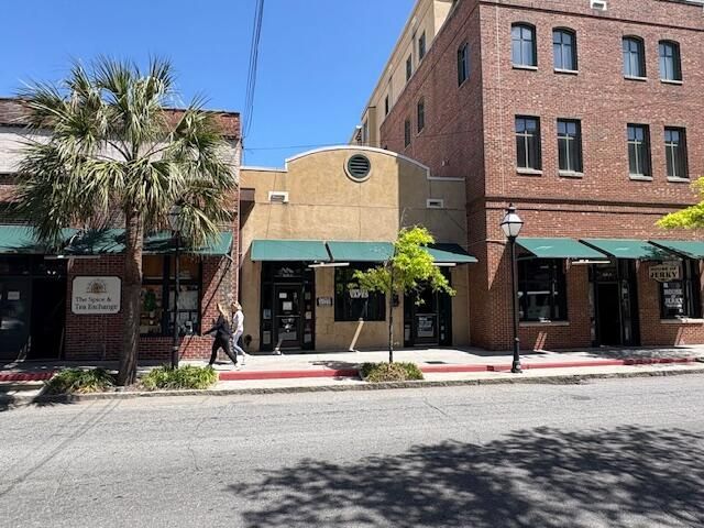 168 Church Street  Photo 4