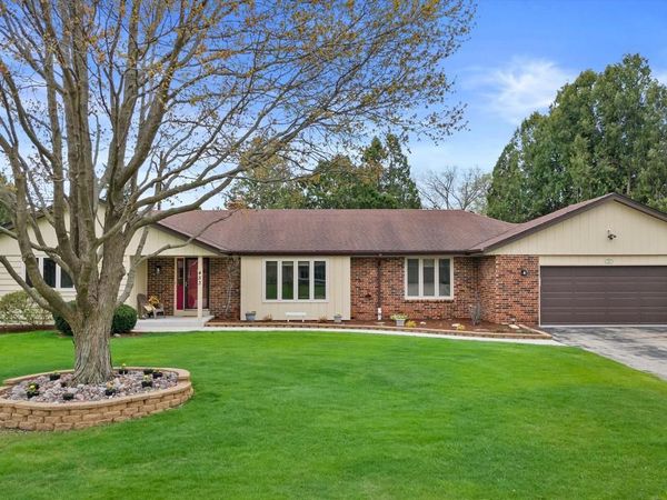 453 Mulberry LANE, Racine, WI 53402