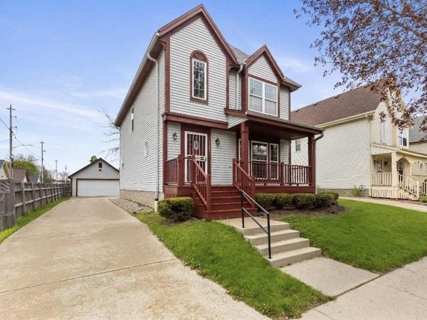 1721 21st STREET, Milwaukee, WI 53205