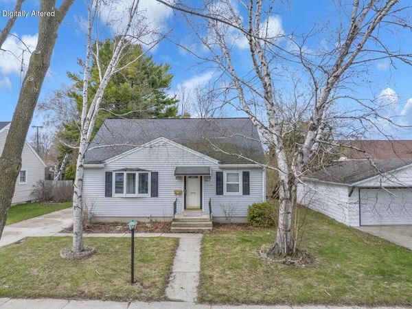 1118 Wilson AVENUE, Sheboygan, WI 53081