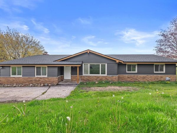 18775 Observatory ROAD, New Berlin, WI 53146