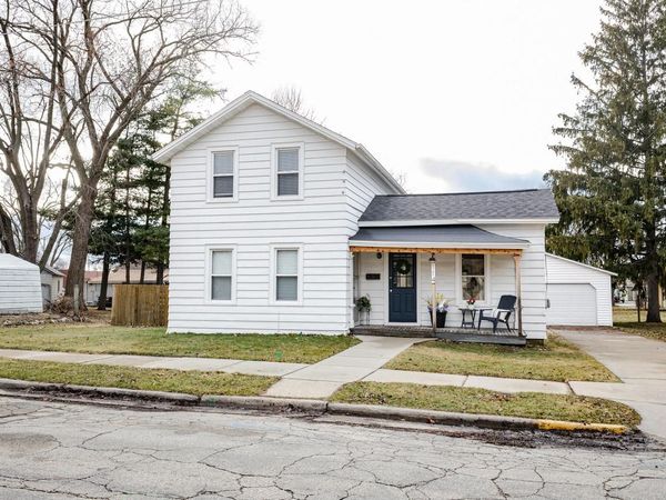 114 10th STREET, Watertown, WI 53094