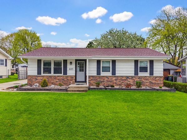 605 Victoria STREET, West Bend, WI 53090