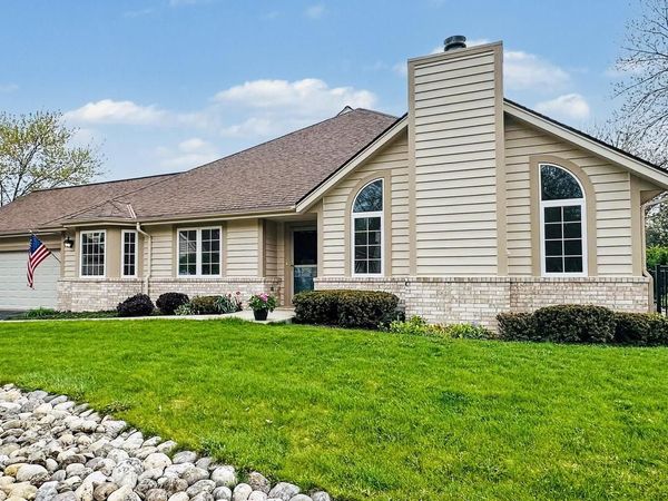 3015 River Birch DRIVE, Unit H, Brookfield, WI 53045