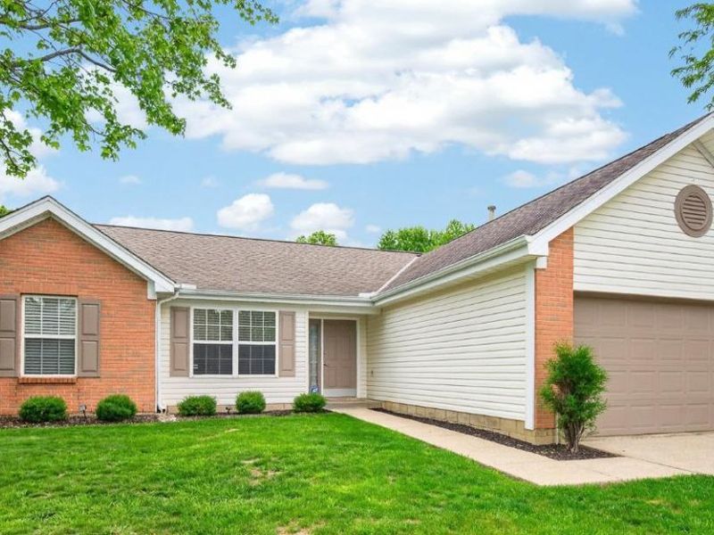 898 Pine Needle Place, Hamilton Twp, OH 45039 Photo 1
