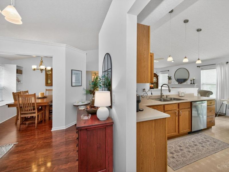 898 Pine Needle Place, Hamilton Twp, OH 45039 Photo 17