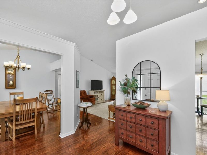 898 Pine Needle Place, Hamilton Twp, OH 45039 Photo 6