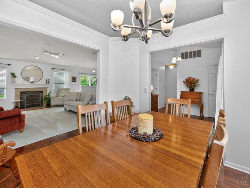 898 Pine Needle Place, Hamilton Twp, OH 45039 Photo 8