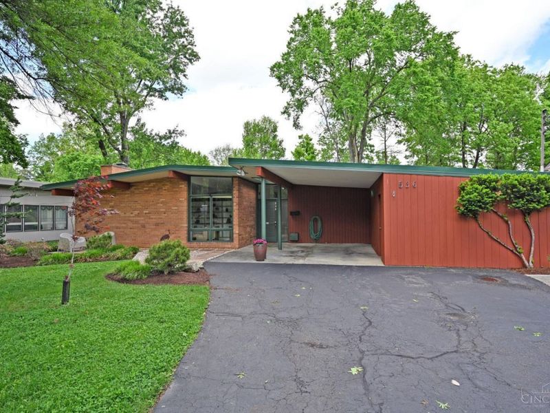 536 Laramie Trail, Wyoming, OH 45215 Photo 3