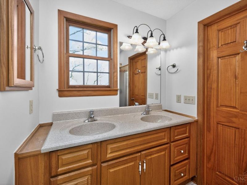 3005 Smith Road, Chester Twp, OH 45177 Photo 55