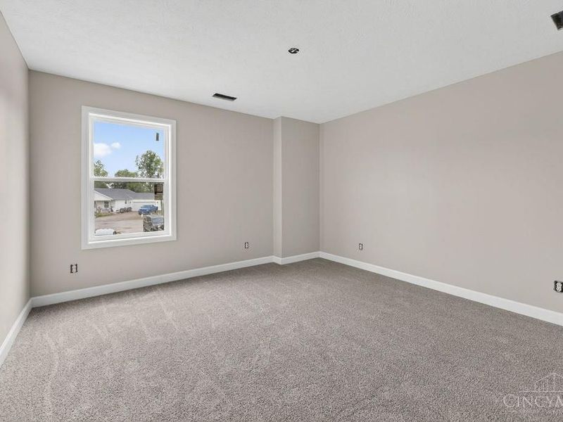 603 Hastings Drive, Lynchburg, OH 45142 Photo 17