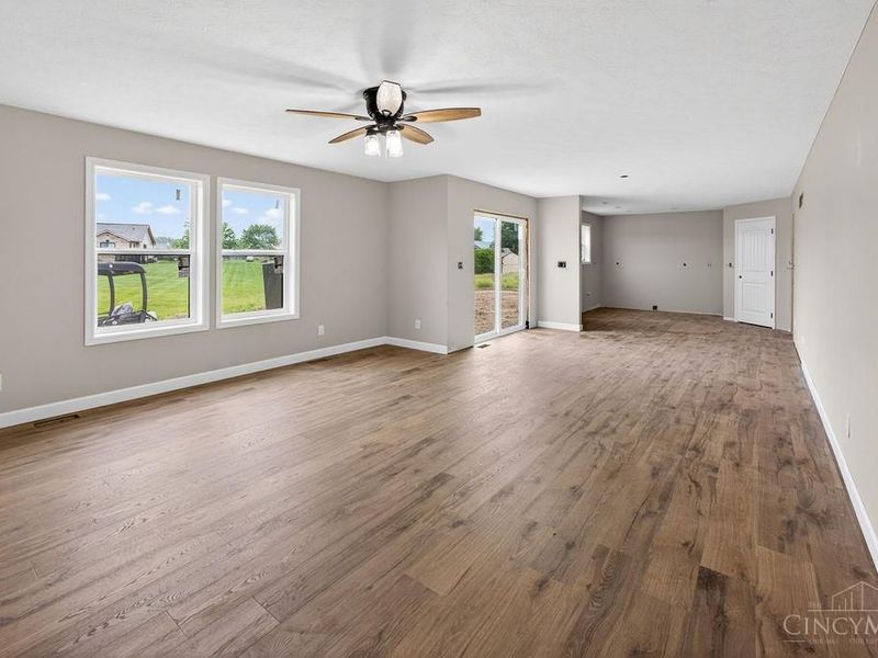 603 Hastings Drive, Lynchburg, OH 45142 Photo 9