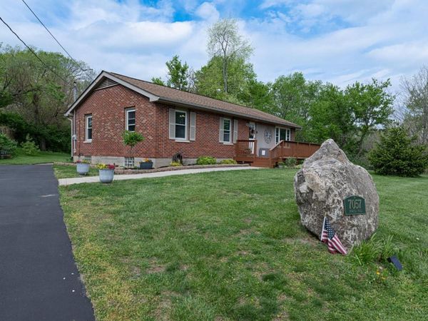 7057 Howard Rd, Franklin Twp, OH 45005
