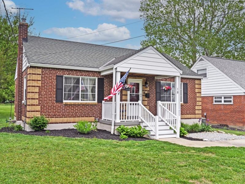 18 Crestmont Drive, Reading, OH 45215 Photo 3
