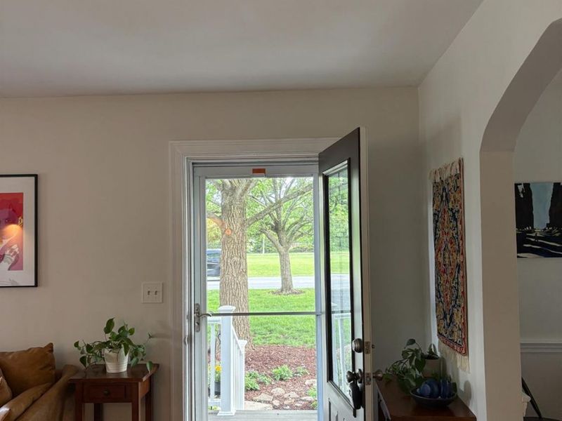 444 W Sharon Road, Springdale, OH 45246 Photo 2