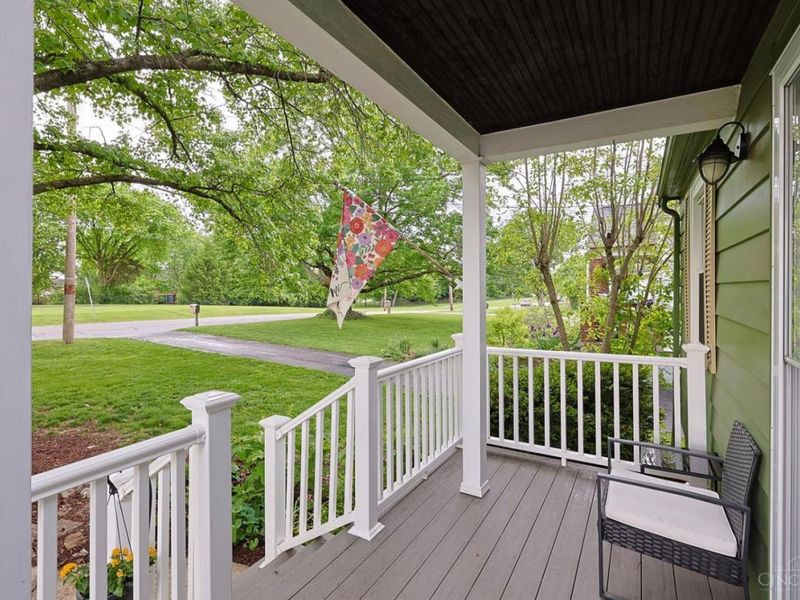 444 W Sharon Road, Springdale, OH 45246 Photo 4