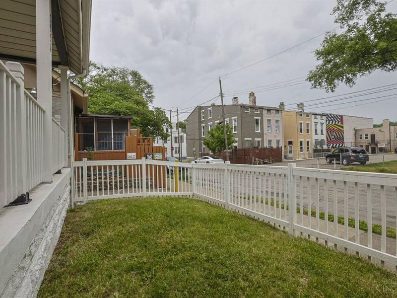 2956 Henshaw Avenue, Cincinnati, OH 45225 Photo 29