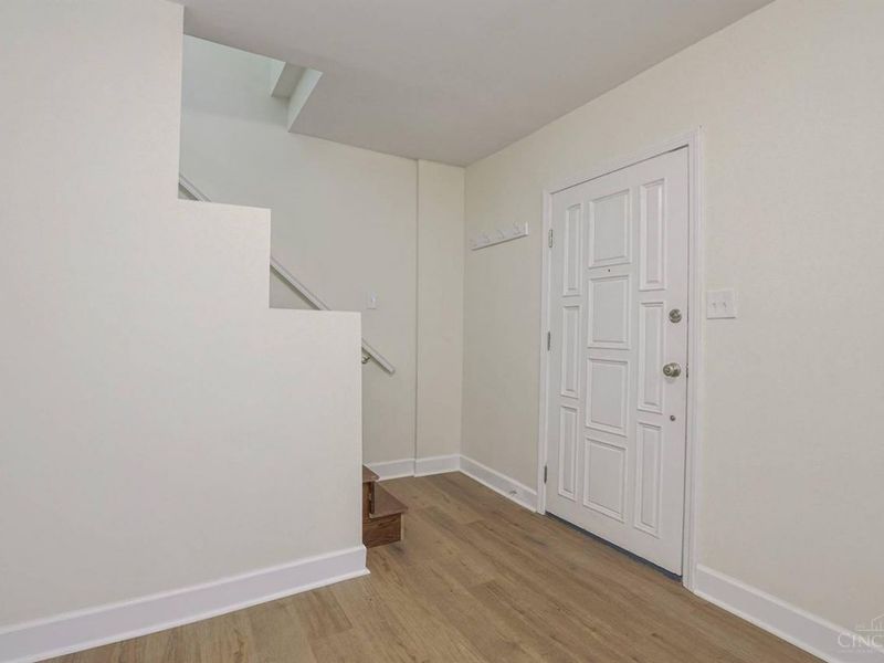 2956 Henshaw Avenue, Cincinnati, OH 45225 Photo 5