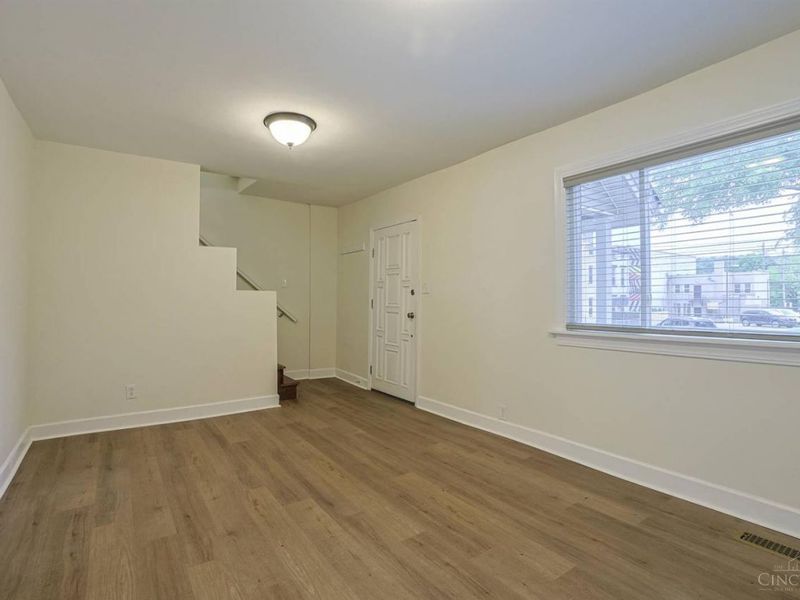 2956 Henshaw Avenue, Cincinnati, OH 45225 Photo 7
