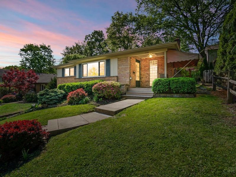 2799 Losantiridge Avenue, Columbia Twp, OH 45213 Photo 1