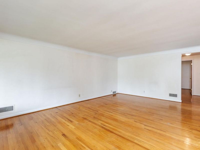 7808 Colton Lane, Deer Park, OH 45236 Photo 4