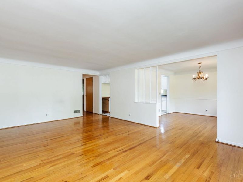 7808 Colton Lane, Deer Park, OH 45236 Photo 5
