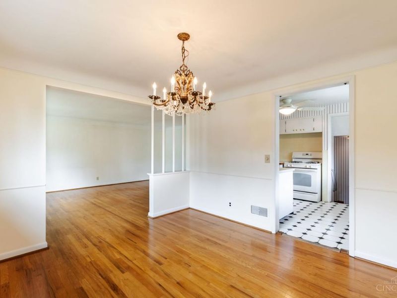 7808 Colton Lane, Deer Park, OH 45236 Photo 6
