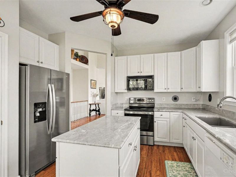 6154 Pondside Drive, Hamilton Twp, OH 45039 Photo 6