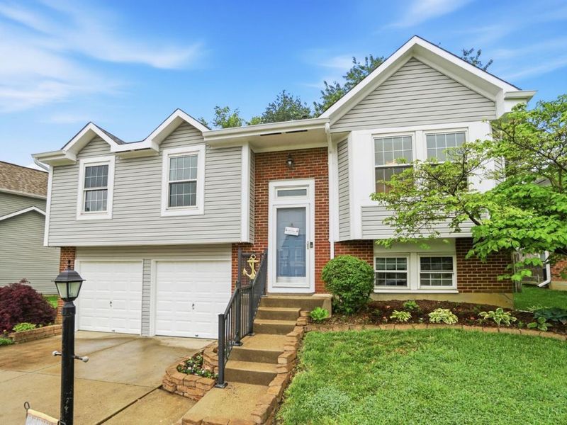 4613 Laurel View Drive, Union Twp, OH 45244 Photo 2