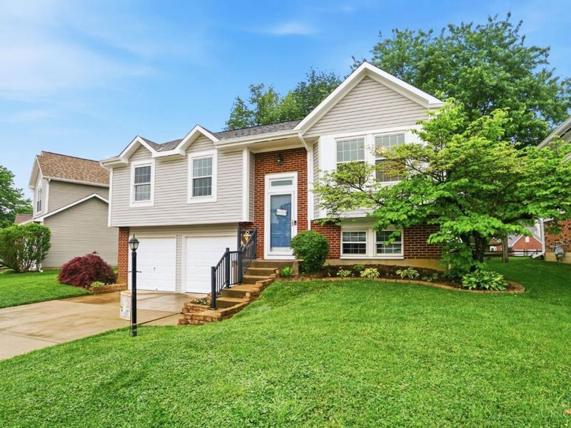 4613 Laurel View Drive, Union Twp, OH 45244 Photo 3
