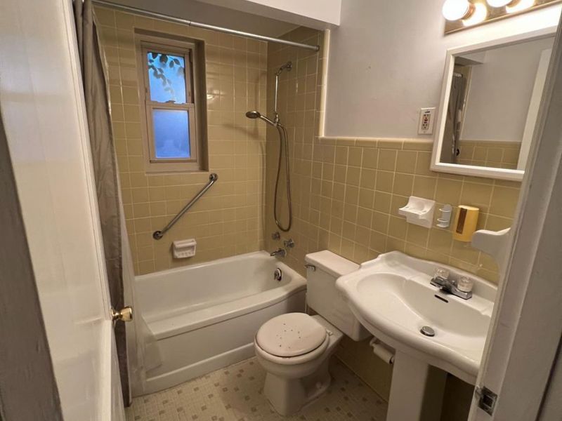3756 MacNicholas Avenue, Deer Park, OH 45236 Photo 5