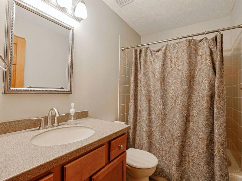 4388 Simca Lane, Green Township, OH 45211 Photo 34