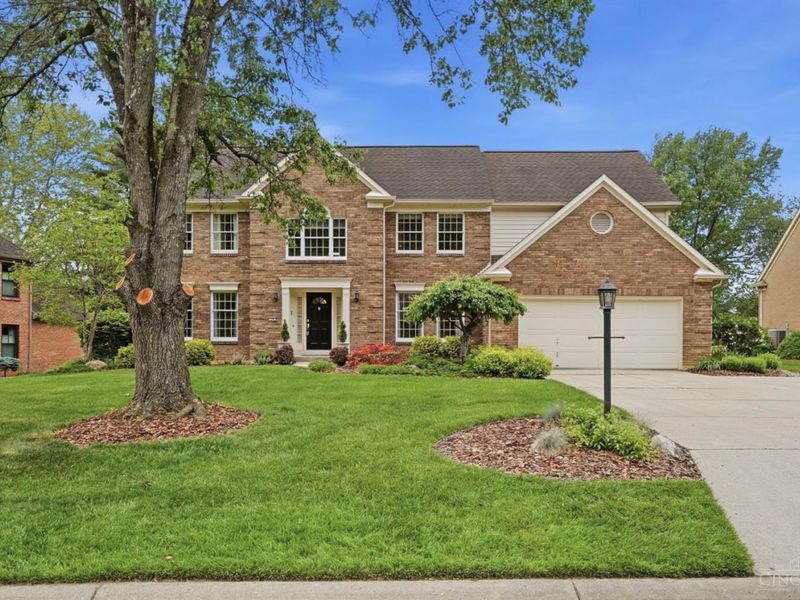 125 Pheasantlake Drive, Loveland, OH 45140 Photo 1