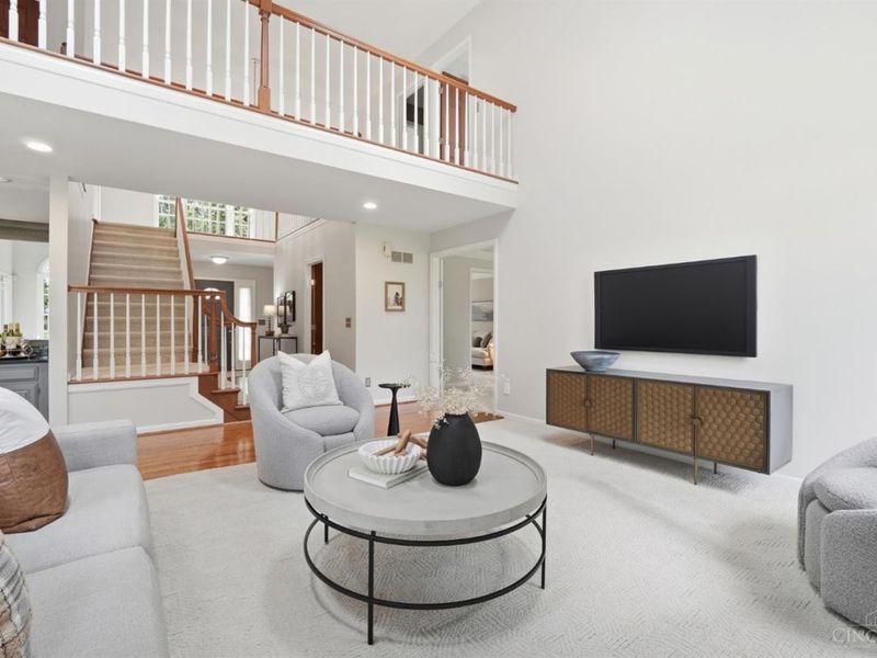 125 Pheasantlake Drive, Loveland, OH 45140 Photo 7