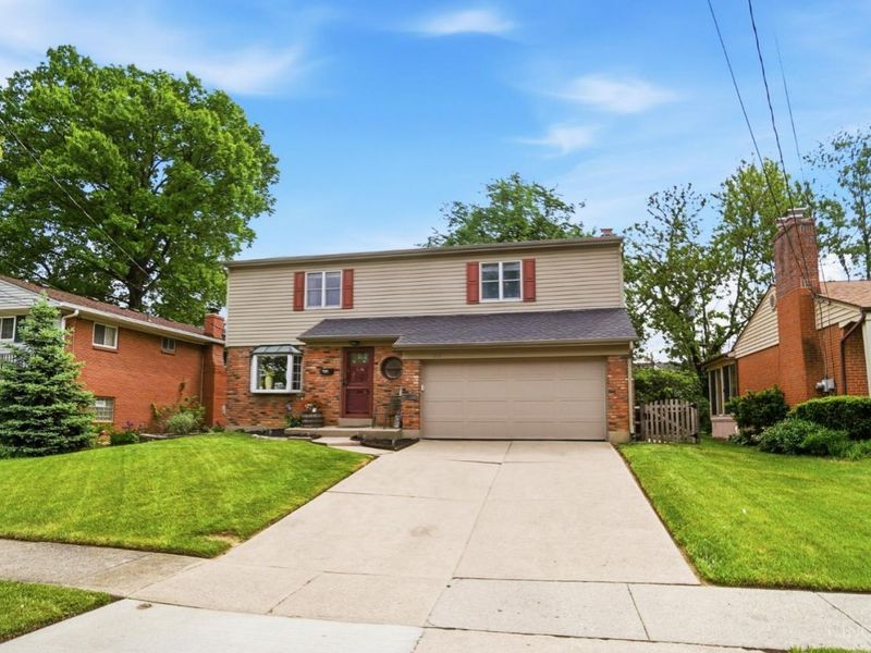 9140 Millcliff Drive, Springfield Twp., OH 45231 Photo 2