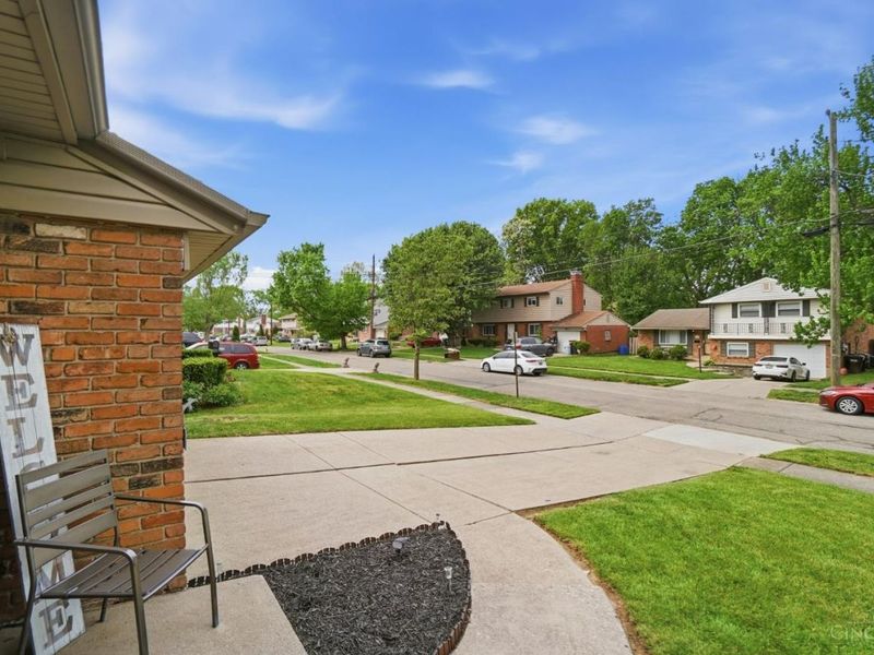 9140 Millcliff Drive, Springfield Twp., OH 45231 Photo 6