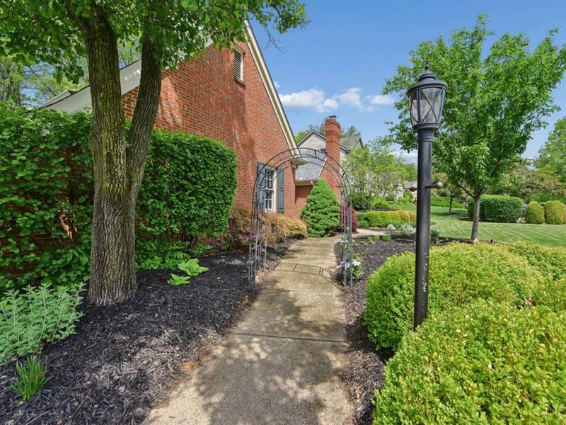 119 Lexington Drive, Loveland, OH 45140 Photo 3